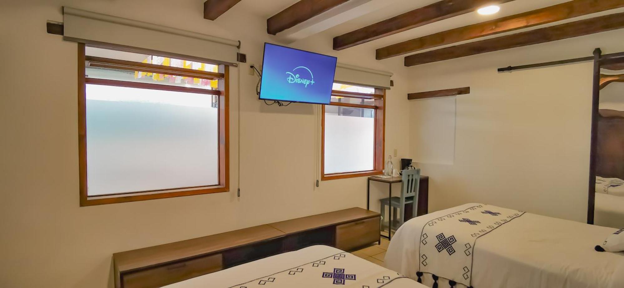 Hotel Ocho Barrios Сан-Кристобаль-де-Ла-Касас Экстерьер фото