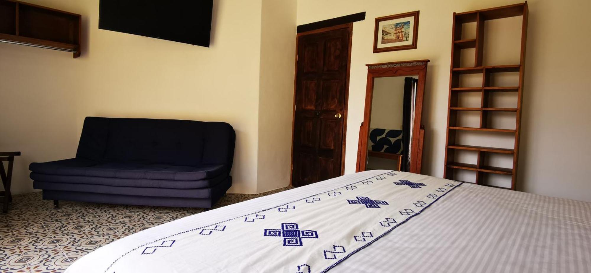 Hotel Ocho Barrios Сан-Кристобаль-де-Ла-Касас Экстерьер фото